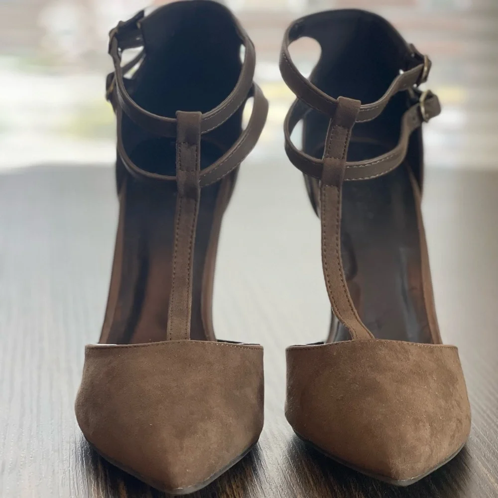 Charlotte Rouse Heels - Picture 2 of 6